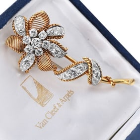 Van Cleef & Arpels 3.50 carats Diamond 18K Gold VCA Flower Lapel Brooch