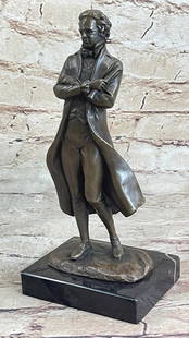 Statue of Thomas Jefferson in the Jefferson Memorial: Bronze Dimensions with Marble Base: Height 8 1/2" X Width 4"Marble Dimensions:4" X 3"Height without base:7 1/2"Weight:4 LBSOriginal or Reproduction: Original