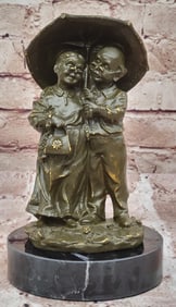 Charming Bronze Elderly Couple Figurative Sculpture ? Holding Umbrella Figurine
