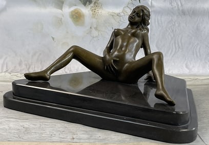 Nino Oliviono Erotic Woman Sex Bronze