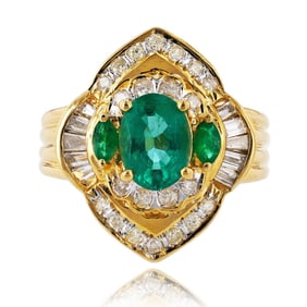 1.02ctw Emerald and 0.57ctw Diamond 18K Yellow Gold Ring