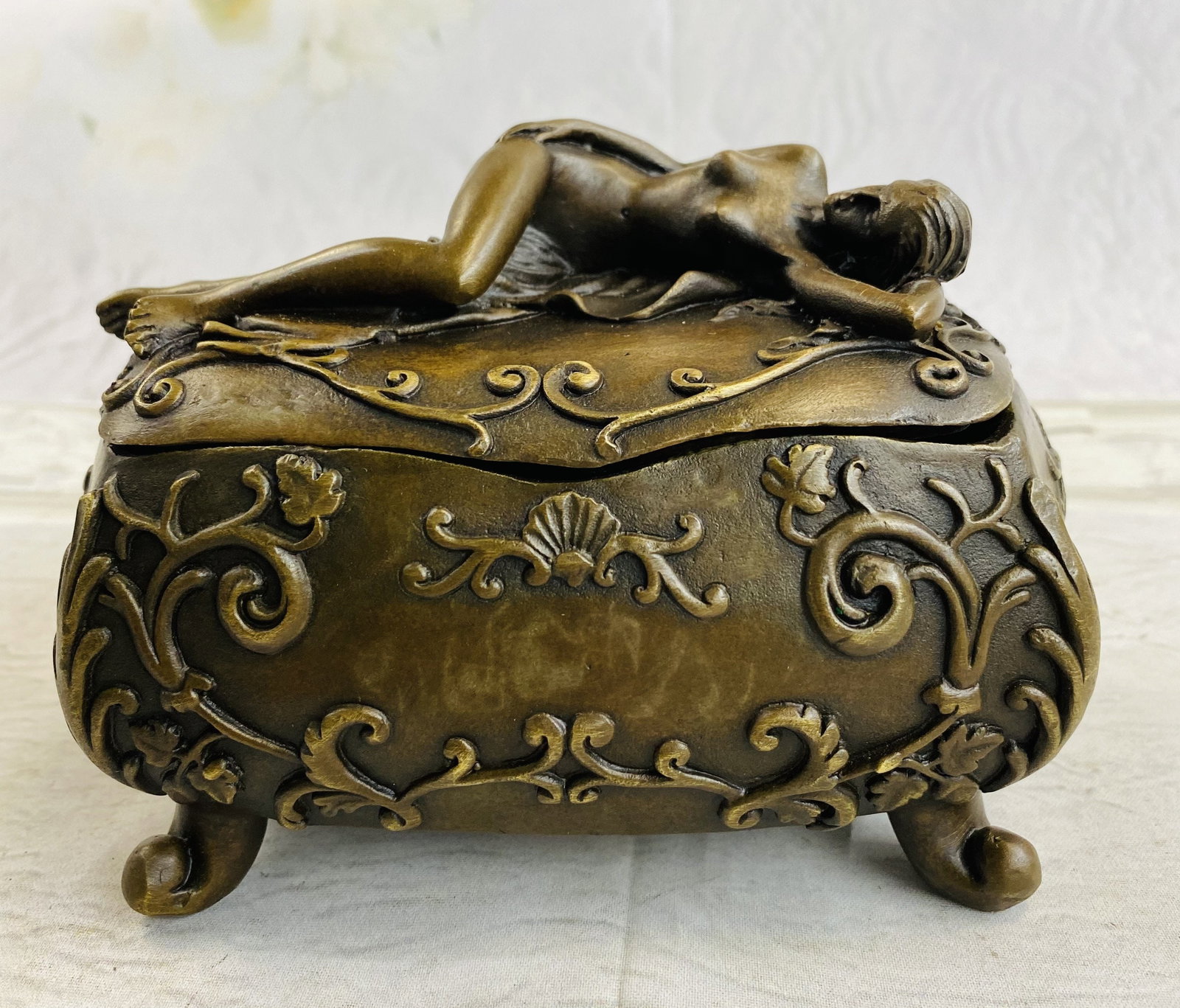 Milo Old Filigree JEWEL BRONZE TRINKET Casket Jewelry: Total Dimensions: Height 5'' x Width 7''Approximate Weight: 6 LBSOriginal Reproduction: Original