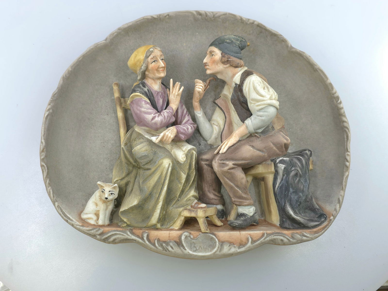 Vtg Capodimonte Bruno Merli Poecelain Wall Plaque: 8.25" x 9.50" excellent condition