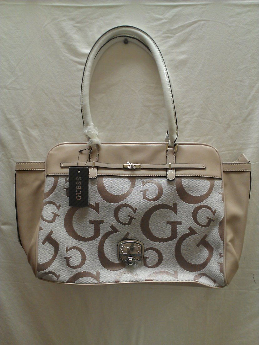 Authentic Ladies Guess Purse: Brand New With Tags