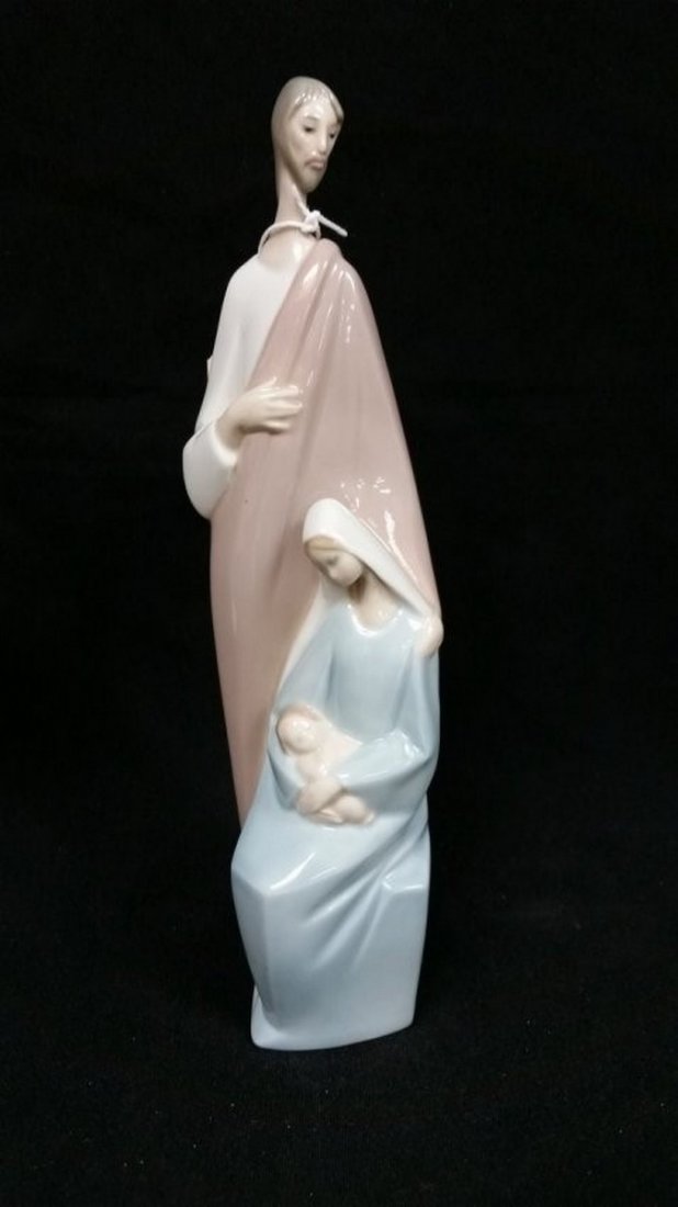 Lladro porcelain figure # 4585 Nativity (1 of 1)