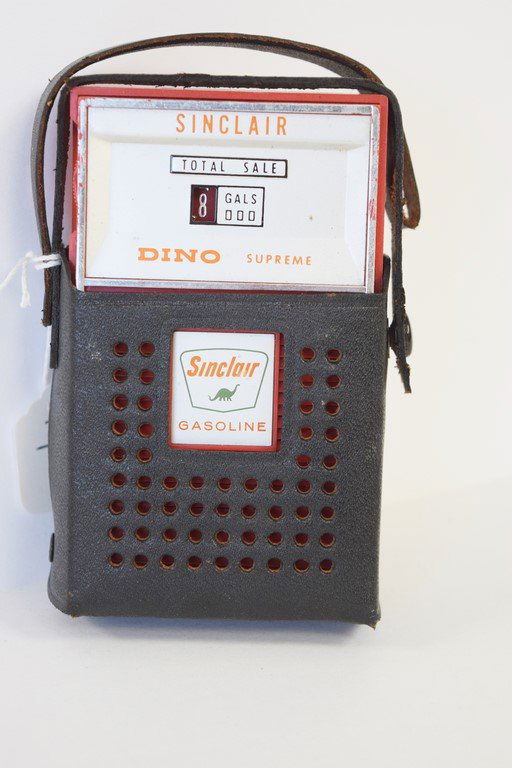 SINCLAIR DINO SUPREME RADIO (1 of 2)