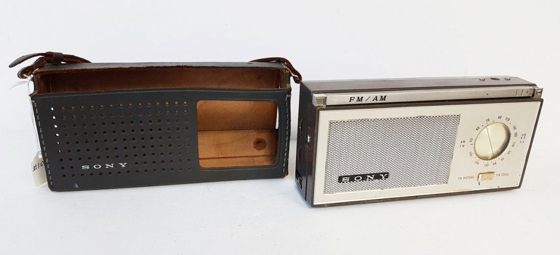 sony radio (1 of 1)