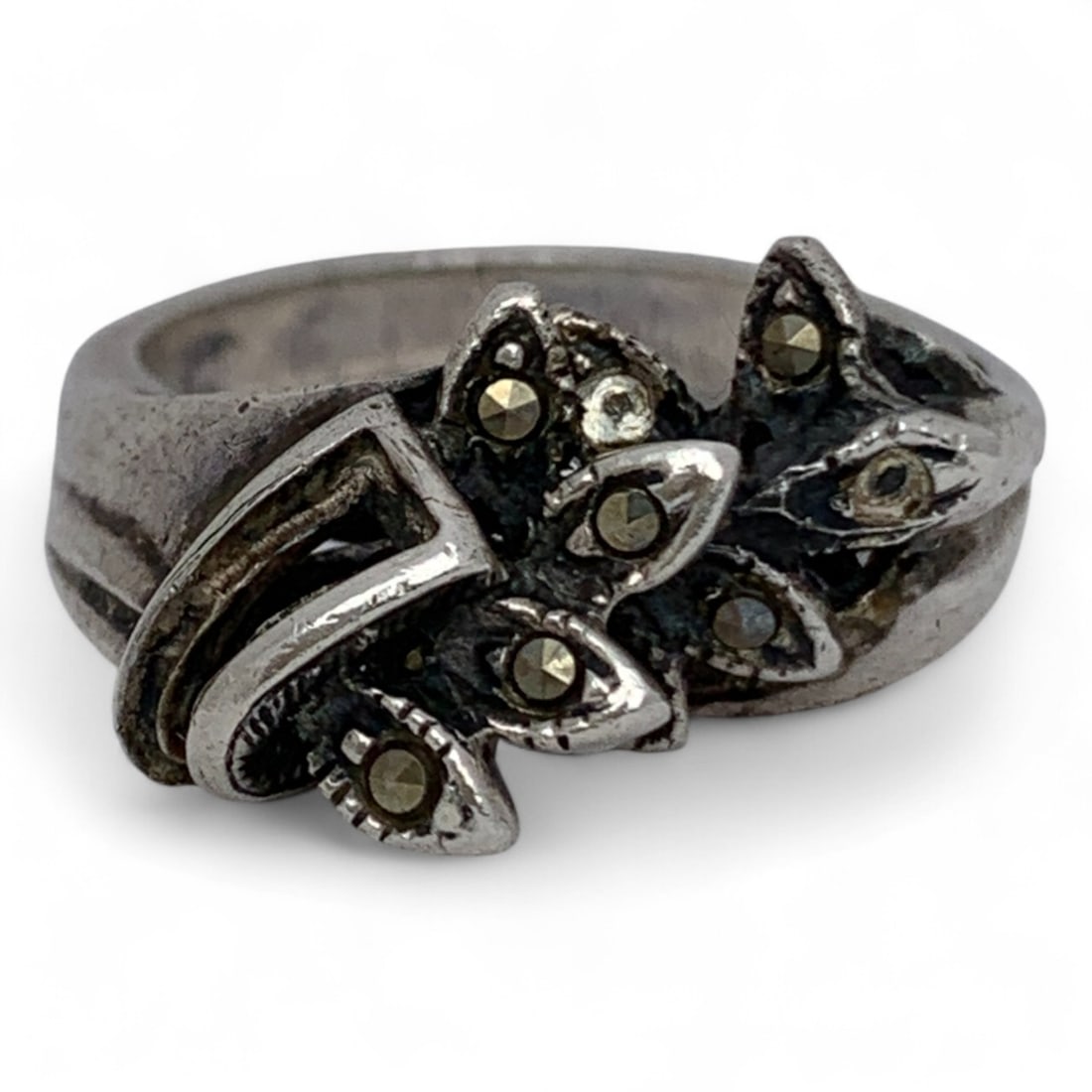 Silver & Marcasite Ring: Tests Silver - Size 6.25 - 5.6 Grams