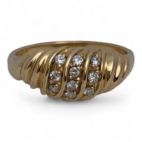 14k Yellow Gold & Diamond Ring