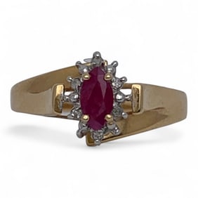 14k Yellow Gold Diamond & Ruby Ring