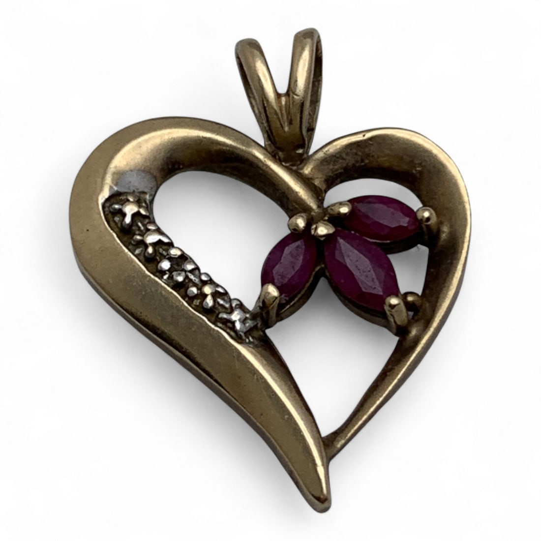 10k Yellow Gold Diamond & Ruby Heart Pendant (1 of 12)