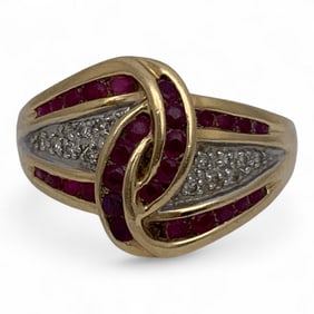 14k Yellow Gold Diamond & Ruby Ring