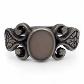 Sterling Silver And Mother Of Pearl Ring