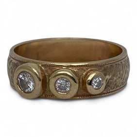 14k Yellow Gold & Diamond Ring