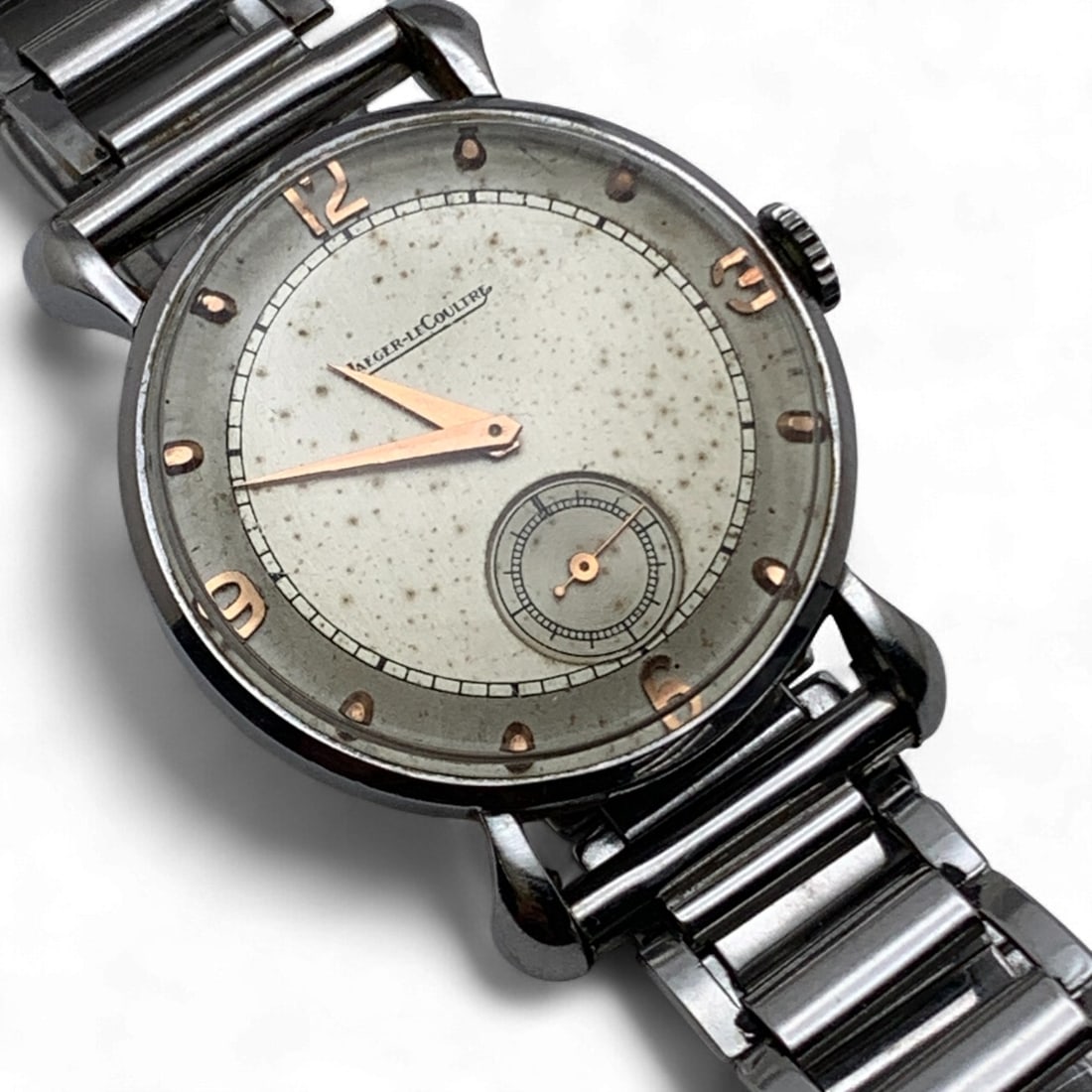 Jaeger Le Coultre Wrist Watch: Face Marked: Jaeger Le Coultre. 1 1/8" Diameter. Marked On Reverse: 269911. Krementz Watch Band.