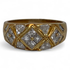 14k Yellow Gold And Diamond Ring