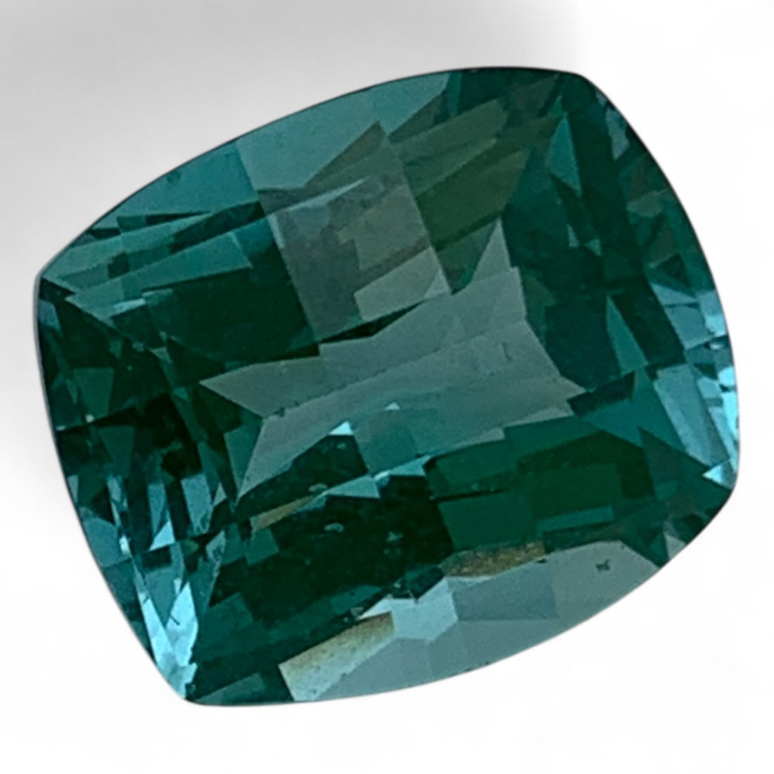 Faceted Green Spinel Gemstone (1 of 3)