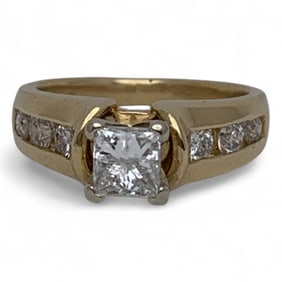 14k Yellow Gold And Diamond Ring
