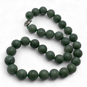 Green Hard Stone Beaded Necklace