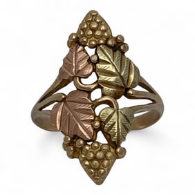 10k Gold Ring, Grapes & Leaves Design
