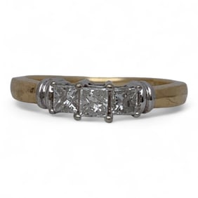 14k Yellow Gold And Diamond Ring