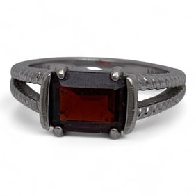 Sterling Silver & Red Stone Ring