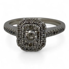 10k White Gold & Diamond Ring