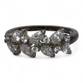 Sterling Silver And Black Clear Stone Ring