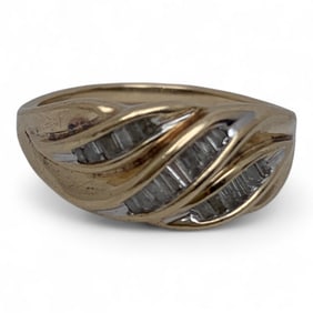 10k Yellow Gold & White Diamond Ring