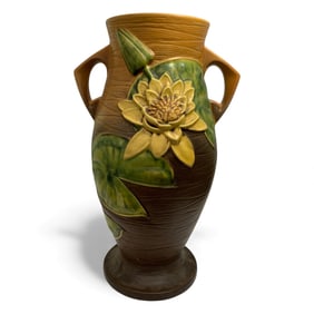 Roseville Pottery Water Lily Vase