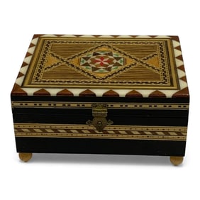 Wooden Inlaid Musical Jewelry Box
