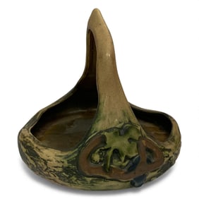 Roseville Pottery Imperial Bakset