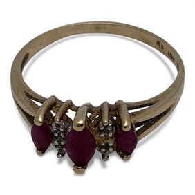 10k Yellow Gold & Ruby Ring