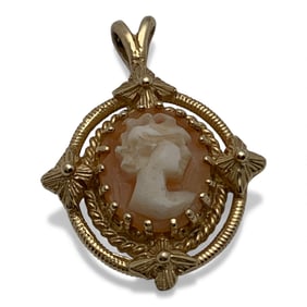 14k Yellow Gold Cameo Pendant