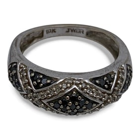 10k White Gold Ring With Black & White Diamonds