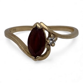 14k Yellow Gold Garnet & Diamond Ring