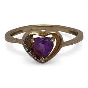 10k Yellow Gold & Amethyst Ring