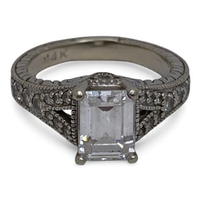 14k White Gold Ring With Clear Stones