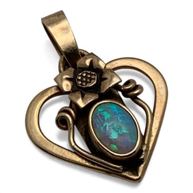 14k Yellow Gold Heart Pendant W Opal
