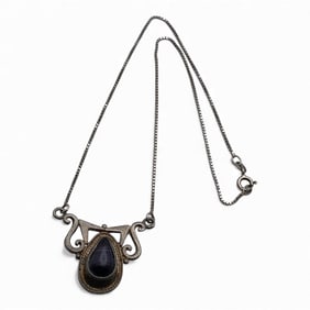 Sterling Silver Pendant Necklace With Purple Stone