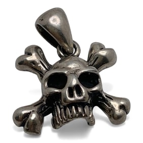 Sterling Silver Skull & Crossbones Pendant