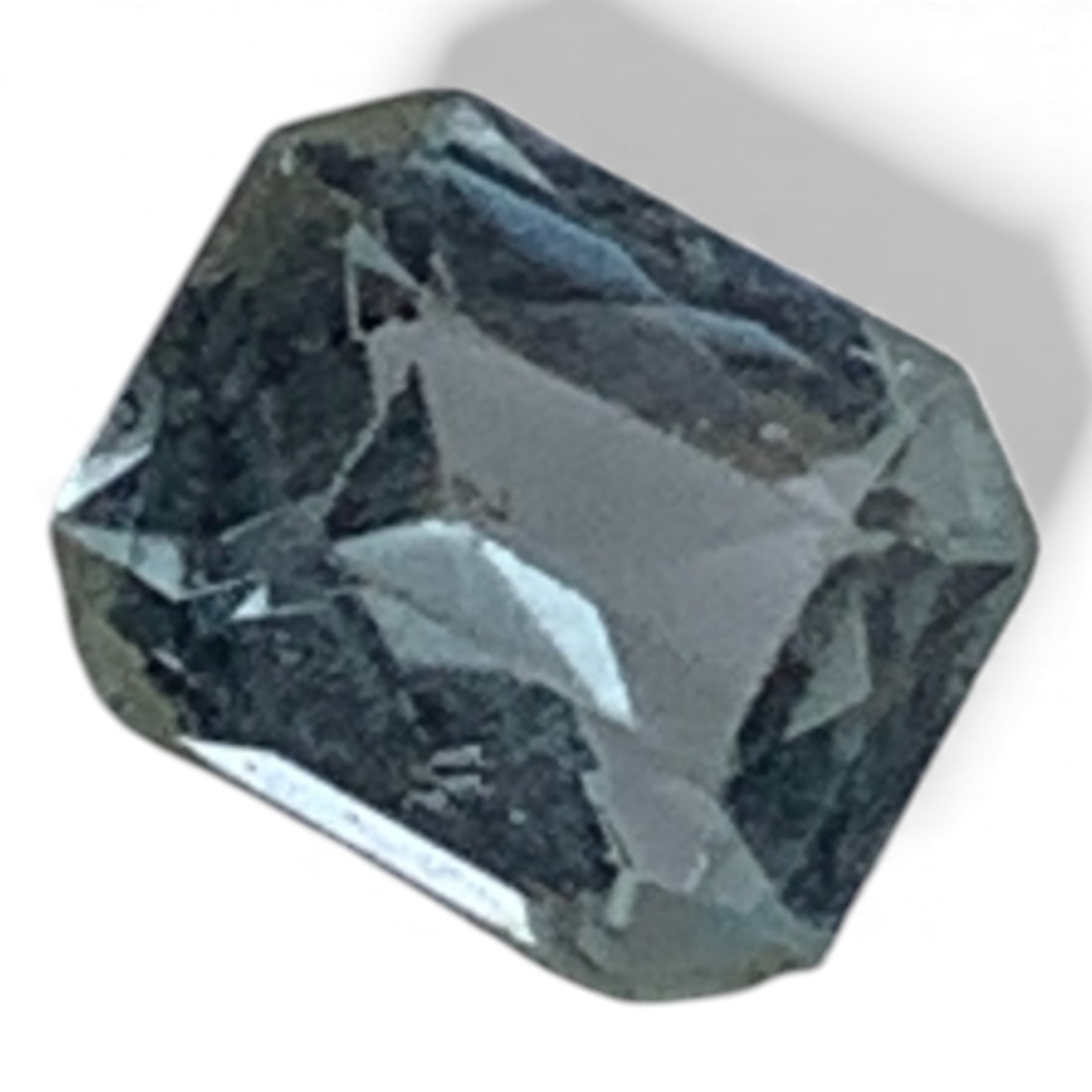 Faceted Clear Quartz Gemstone: 6.42x7.94mm - See Photos Gemstones Tested With Presidium Gem Tester Il - Berners Does Not Guarantee Authenticity Of Gemstones