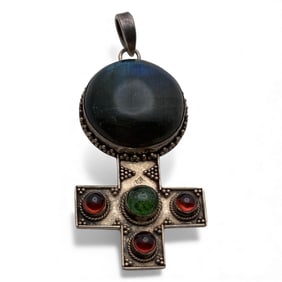 Sterling Silver Pendant With Stones