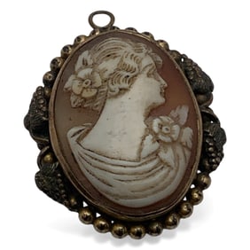 Gold Gold Filled Cameo Pendant