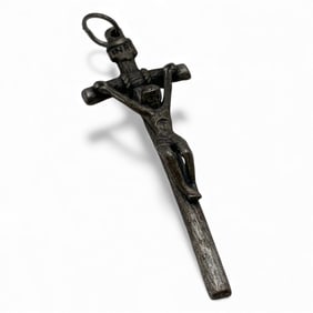 Silver Crucifix Pendant