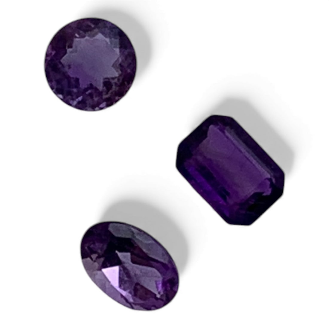 Group Of 3 Purple Amethyst Gemstones: 0.3 Grams - See Photos Gemstones Tested With Presidium Gem Tester Il - Berners Does Not Guarantee Authenticity Of Gemstones