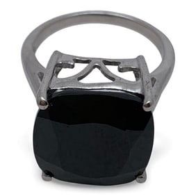 Sterling Silver Ring W Dark Stone