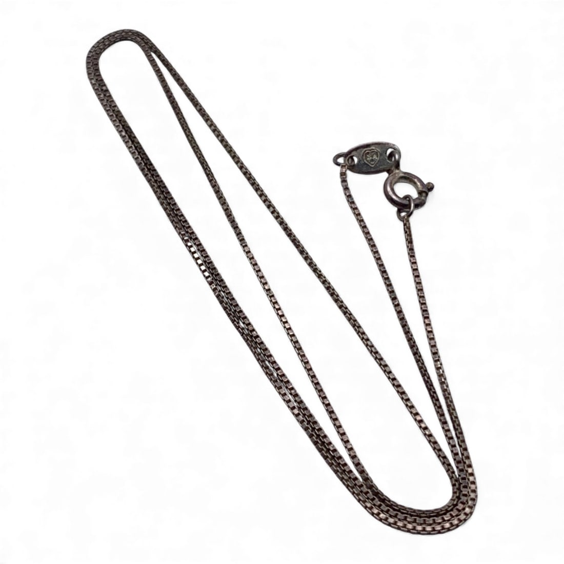 Sterling Silver Box Chain Necklace: Marked 925 - 17 3/4" Long - 1.9 Grams