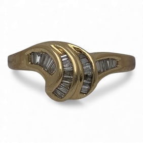 14k Yellow Gold & Diamond Ring