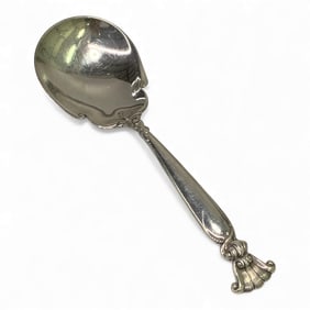 Wallace Sterling Silver Romance Of The Sea Spoon